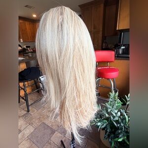 Belle Tress Wigs - Siena Milkshake Blonde-R